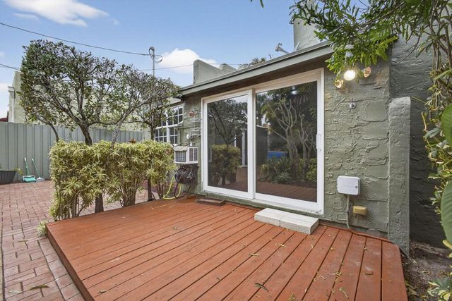 616 Upland Road, West Palm Beach, FL 33401