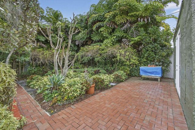 616 Upland Road, West Palm Beach, FL 33401