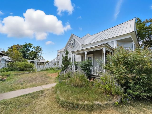 700 W Leslie Street, Hamilton, TX 76531