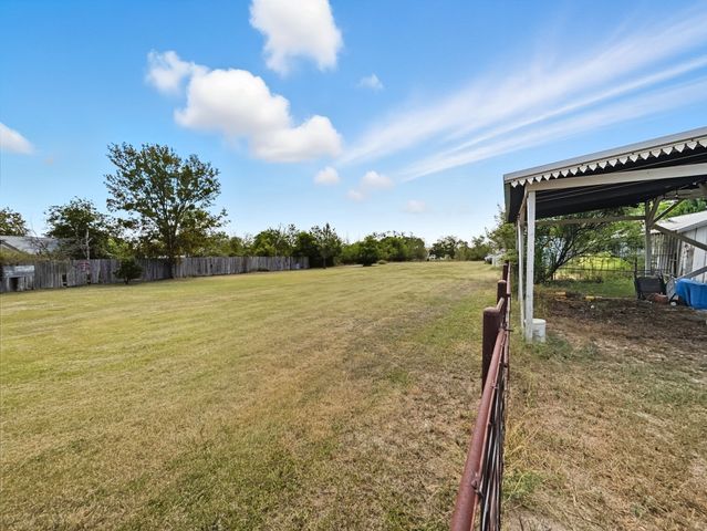 700 W Leslie Street, Hamilton, TX 76531