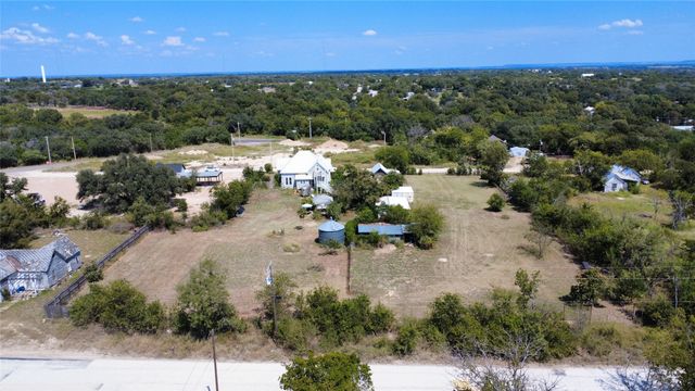 700 W Leslie Street, Hamilton, TX 76531