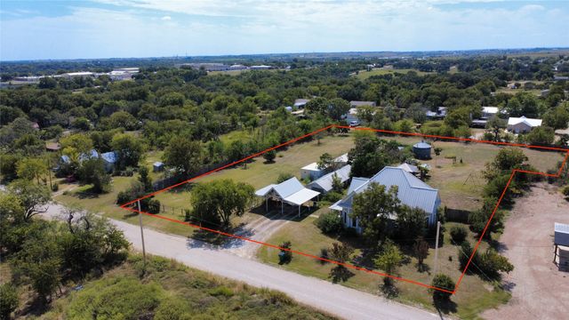 700 W Leslie Street, Hamilton, TX 76531