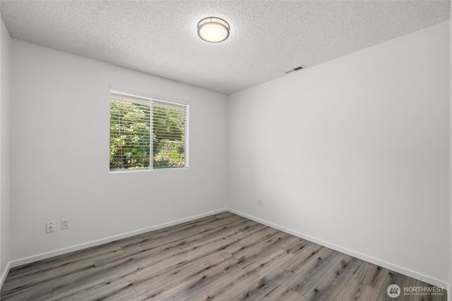 26012 221st Place SE, Maple Valley, WA 98038