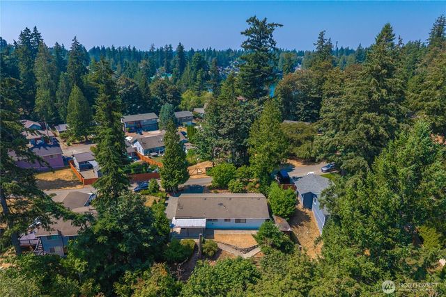 26012 221st Place SE, Maple Valley, WA 98038