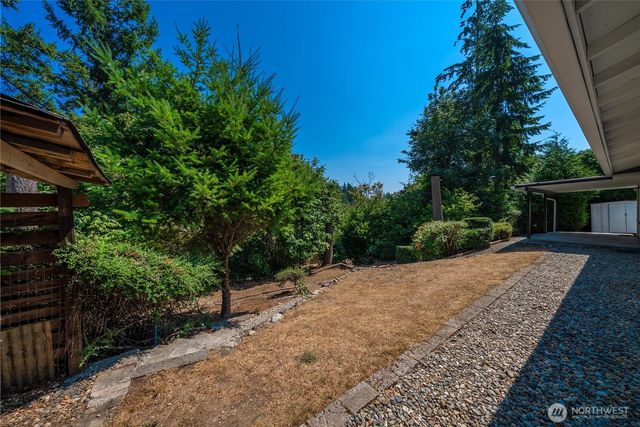 26012 221st Place SE, Maple Valley, WA 98038