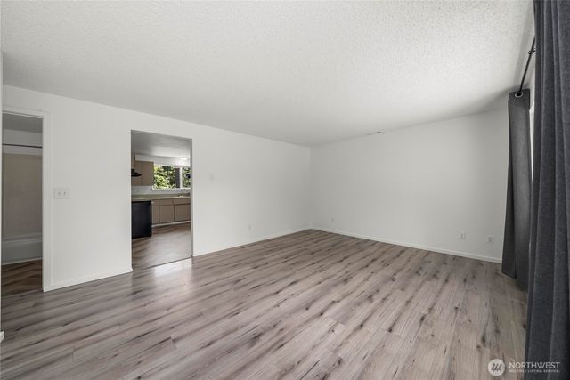 26012 221st Place SE, Maple Valley, WA 98038