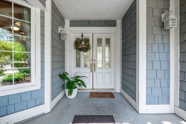 14912 Lipson Avenue, Visalia, CA 93292