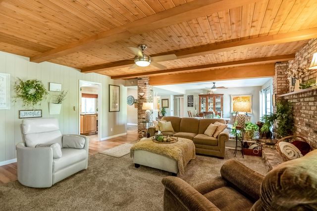 14912 Lipson Avenue, Visalia, CA 93292