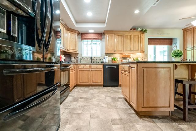 14912 Lipson Avenue, Visalia, CA 93292