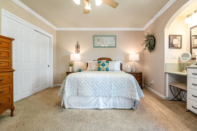 14912 Lipson Avenue, Visalia, CA 93292