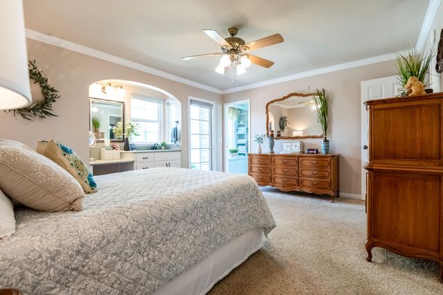 14912 Lipson Avenue, Visalia, CA 93292