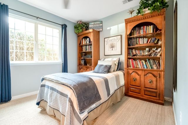 14912 Lipson Avenue, Visalia, CA 93292