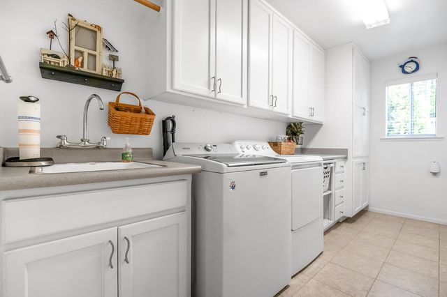 14912 Lipson Avenue, Visalia, CA 93292