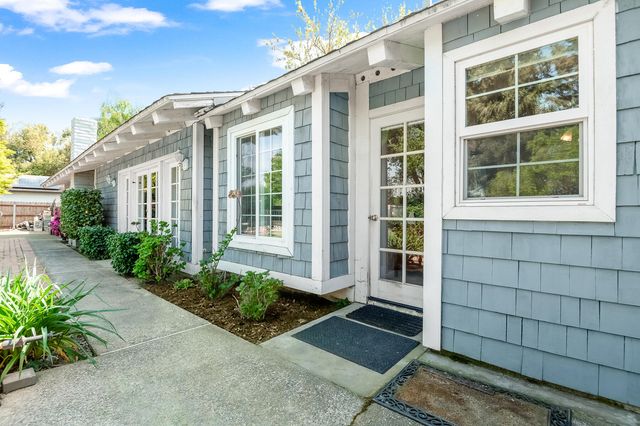 14912 Lipson Avenue, Visalia, CA 93292