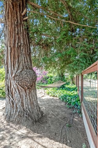 14912 Lipson Avenue, Visalia, CA 93292