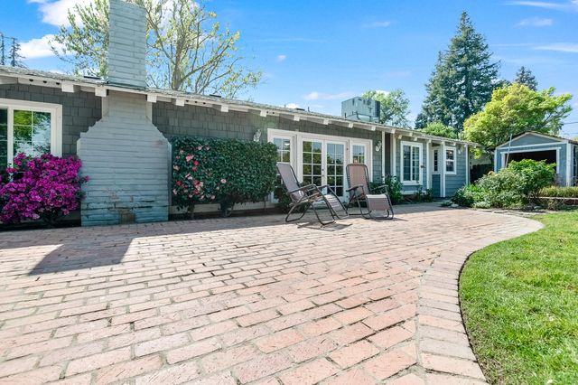 14912 Lipson Avenue, Visalia, CA 93292