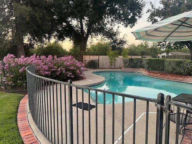 14912 Lipson Avenue, Visalia, CA 93292