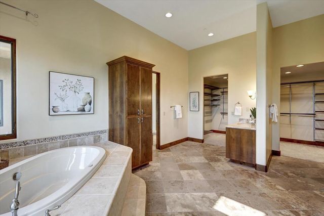 3451 Dove Hollow, Encinitas, CA 92024