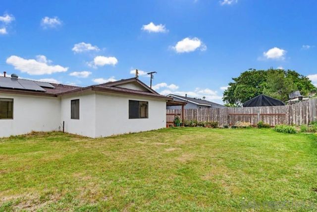 7705 Hunthaven Rd, San Diego, CA 92114