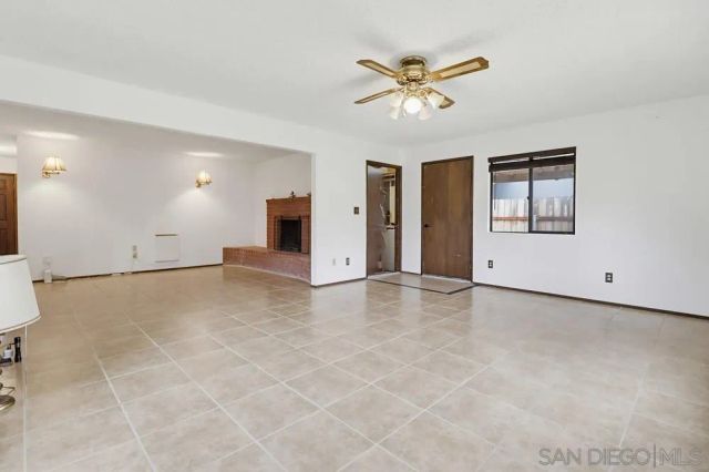 7705 Hunthaven Rd, San Diego, CA 92114