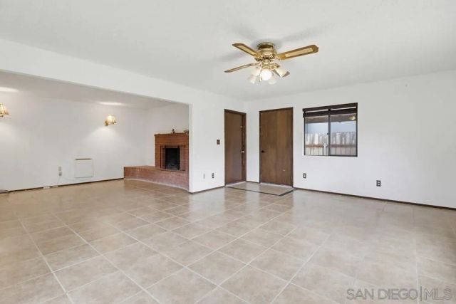 7705 Hunthaven Rd, San Diego, CA 92114