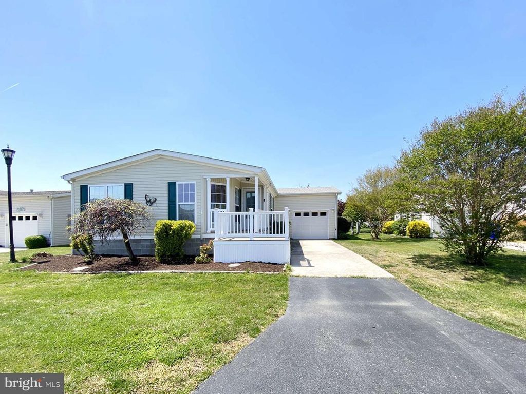 4 MAYFAIR LN, Lewes, DE 19958