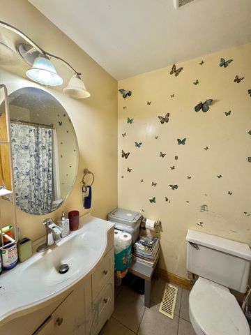 214 Orleans Street, Carpentersville, IL 60110