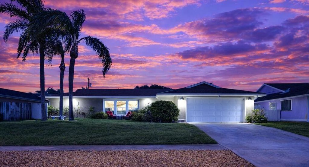 4167 Russell Street, Jupiter, FL 33469