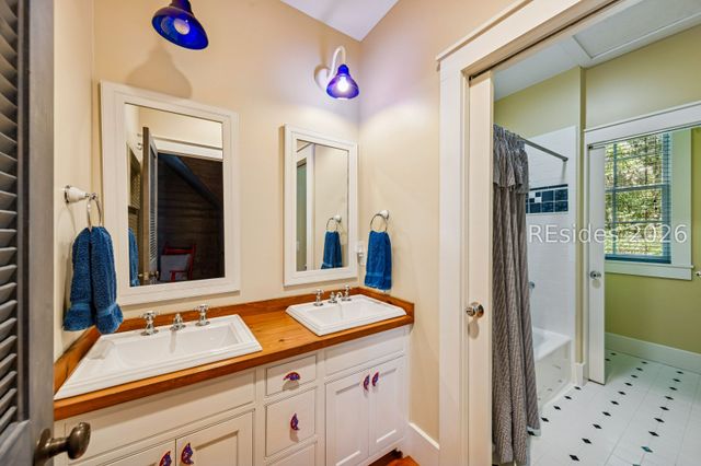 25 Goose Pond Cir, Okatie, SC 29909