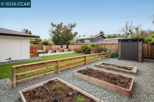 2426 Blackstone Dr, Walnut Creek, CA 94598