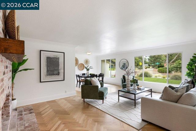 2426 Blackstone Dr, Walnut Creek, CA 94598