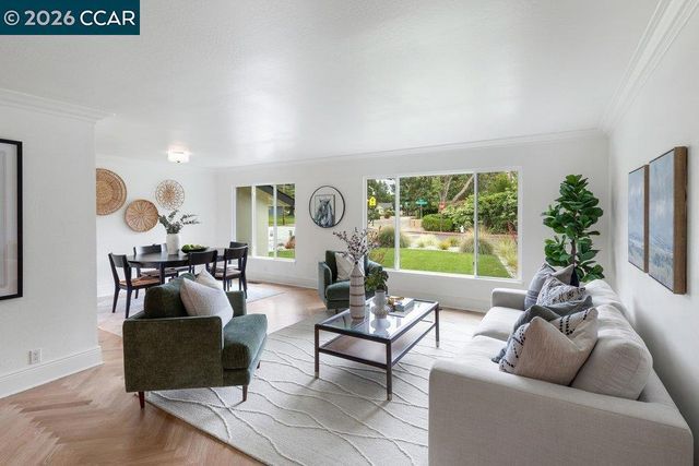 2426 Blackstone Dr, Walnut Creek, CA 94598