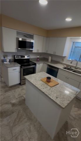 300 Hampton Street 12, Savannah, GA 31405