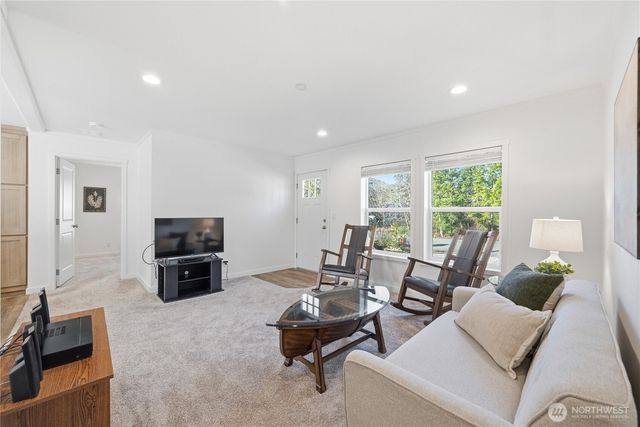 6330 Little Big Horn, Maple Falls, WA 98266