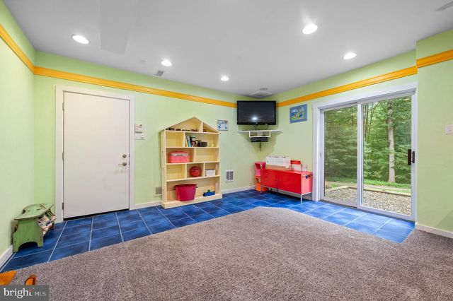 41 LYONS RUN RD, Glenmoore, PA 19343