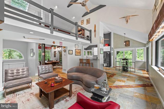 41 LYONS RUN RD, Glenmoore, PA 19343