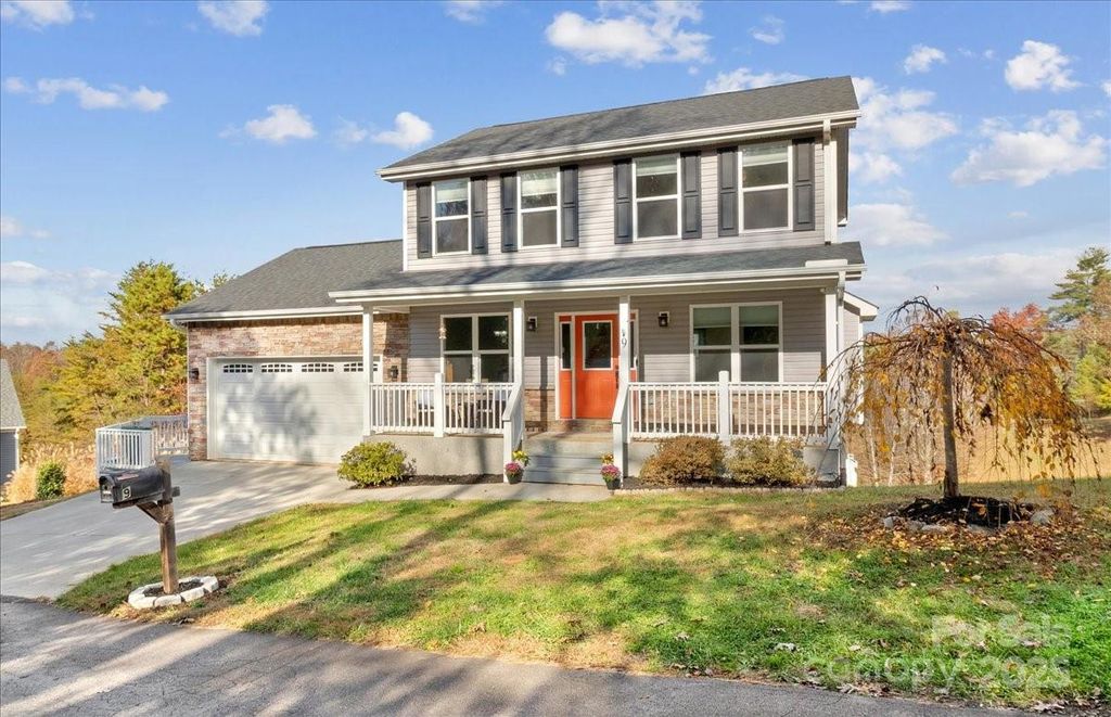 9 Old Amber Drive, Weaverville, NC 28787