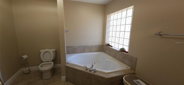 690 W LISBON PARKWAY, Deland, FL 32720