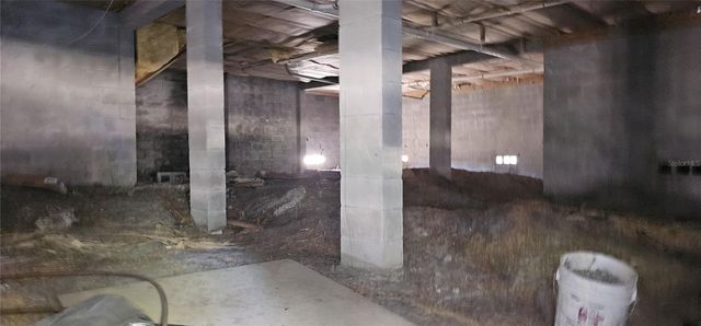 690 W LISBON PARKWAY, Deland, FL 32720