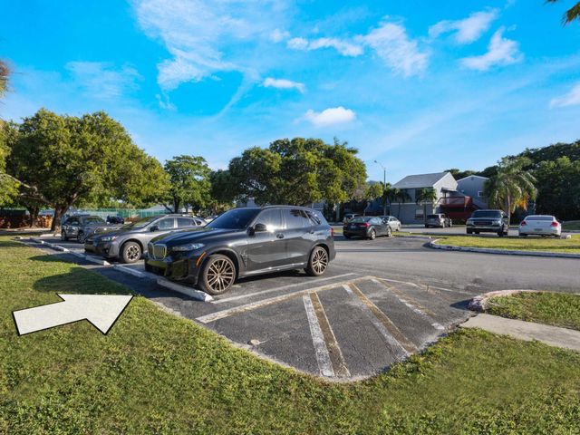 7 Crossings Circle H, Boynton Beach, FL 33435