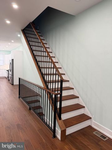 1321 W LOUDON ST, Philadelphia, PA 19141