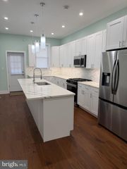 1321 W LOUDON ST, Philadelphia, PA 19141