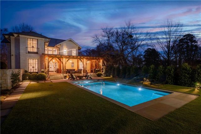 125 Palisades NE Road, Atlanta, GA 30309