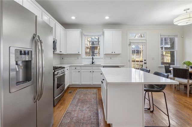 2137 Adams Overlook NW, Atlanta, GA 30318