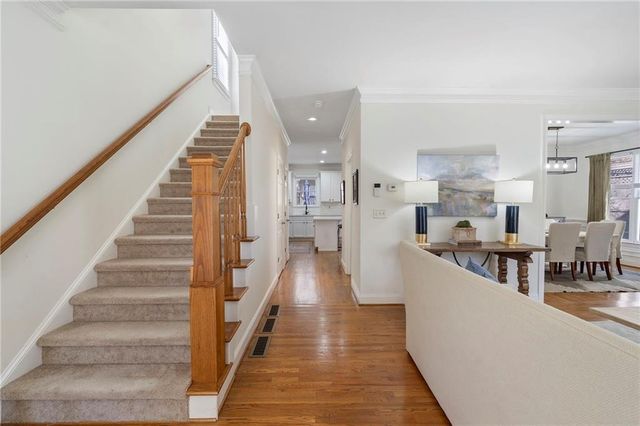 2137 Adams Overlook NW, Atlanta, GA 30318