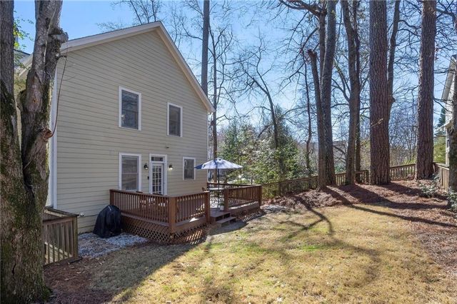 2137 Adams Overlook NW, Atlanta, GA 30318