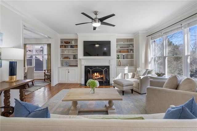 2137 Adams Overlook NW, Atlanta, GA 30318