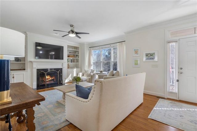 2137 Adams Overlook NW, Atlanta, GA 30318