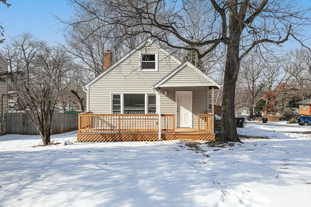 3011 Michael Street, Wonder Lake, IL 60097