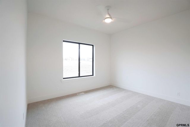 18104 Cooper Street, Gretna, NE 68028